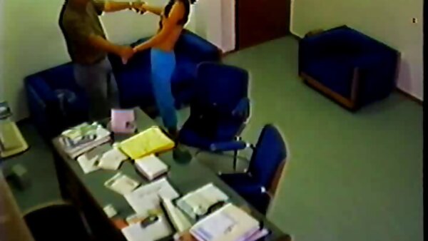 Руса коса бело ѓубре курва зема тешки двојна пенетрација на кур
