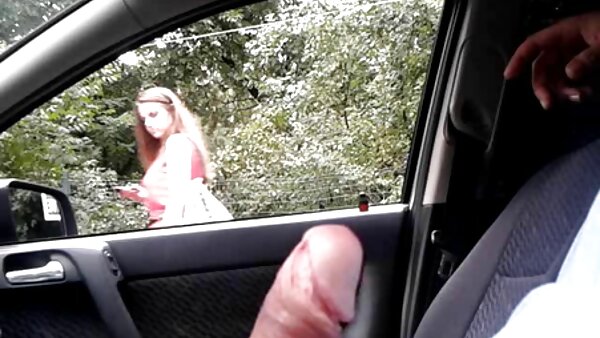 Палавата русокоса Анџела Атисон ќе направи се сама